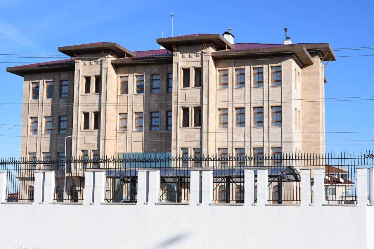 KARASU İLÇE EMNİYET MÜDÜRLÜĞÜ